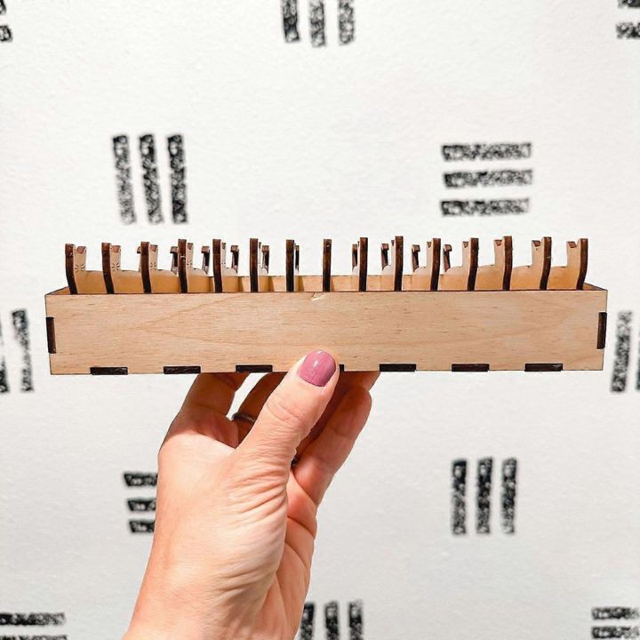 Holzspulen-Set mit Tiermotiven – Organizer für Stickgarn (15 Spulen) Mivoza Deutschland