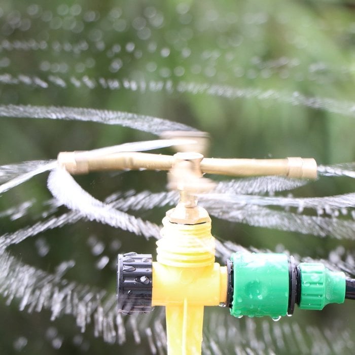 1+1 GRATIS | Kupfer-Rotationsregner mit 3 oder 4 Armen – 360° automatische Gartenbewässerung