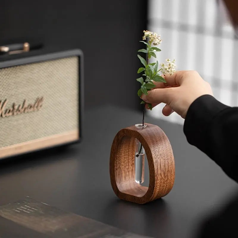Glasvase aus Massivholz – Elegantes Design für stilvolle Dekoration Mivoza Deutschland
