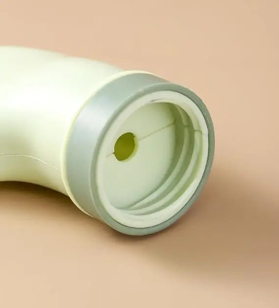 Reinigungsbürste mit Wasserflaschen-Adapter – Passt auf gängige Flaschen Mivoza Deutschland