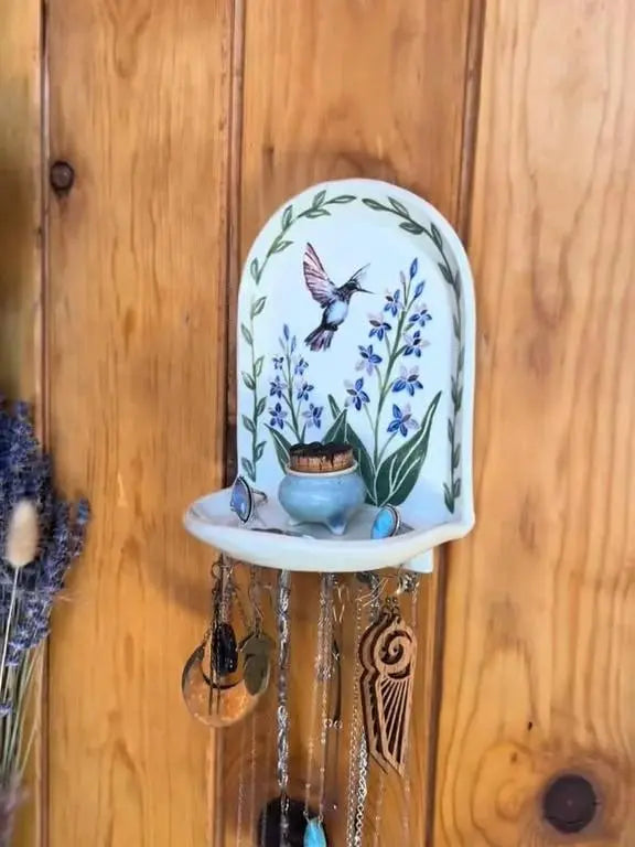 Sacred Floral Schmuckaltar – Ein Ort der Ruhe und Bedeutung Mivoza Deutschland