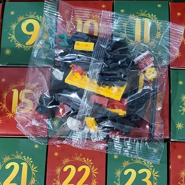 Bausteinset Adventskalender — 24 Tage voller Bau- & Spielvergnügen