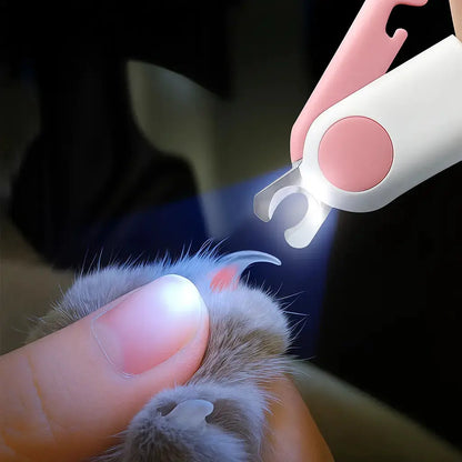 1+1 GRATIS | Tiernagelknipser mit LED – Integriertes Licht zeigt genau, wo geschnitten werden muss Mivoza Deutschland