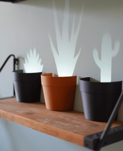 Garten-Graveyard-Pflanzentopf mit LED-Lichtprojektion