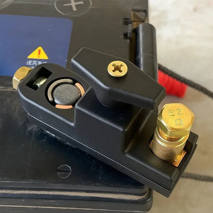 Batterie-Trennschalter 12V/24V – Schutz vor Entladung mit nur einer Drehung Mivoza Deutschland