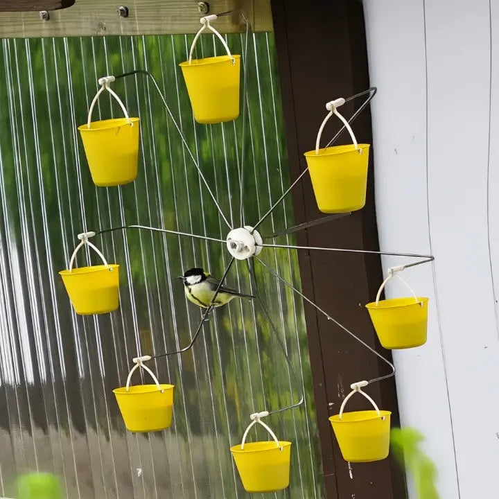 Drehbare Vogelfutterstation – Eleganter Gartenakzent Mivoza Deutschland