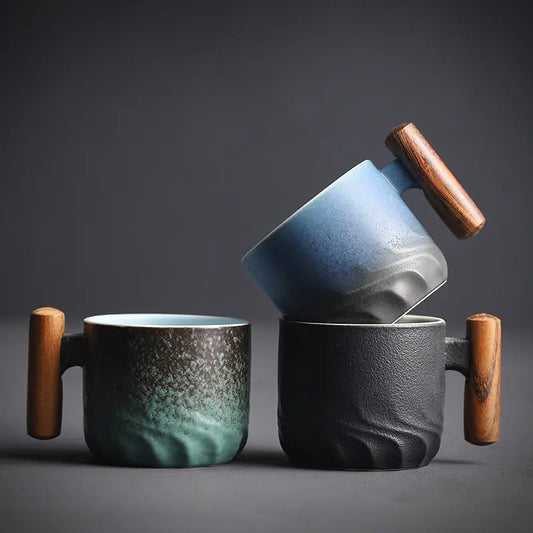 Handgefertigte Kaffeetasse aus Keramik mit Holzgriff Mivoza Deutschland