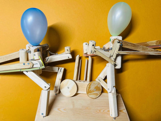 Interaktives Holz-Ballon-Kampfspiel Mivoza Deutschland
