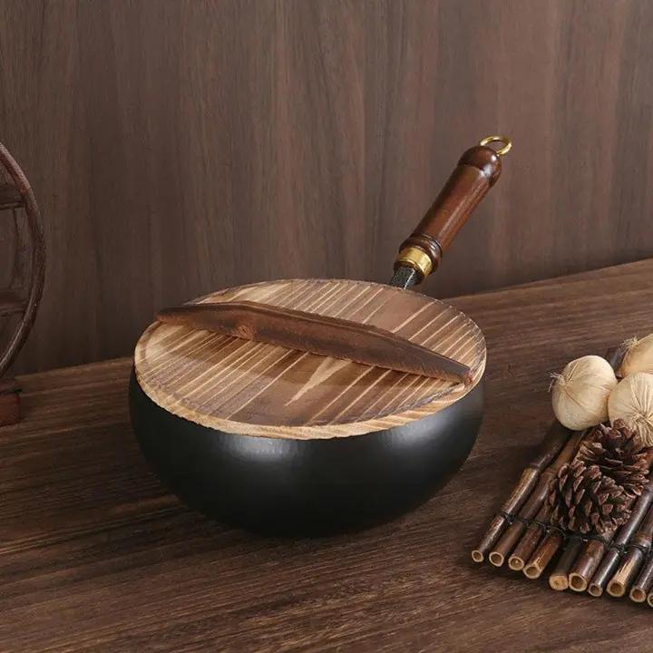 Japanischer Gusseisen-Topf mit Holzdeckel – Traditionelles Design für moderne Küchen Mivoza Deutschland