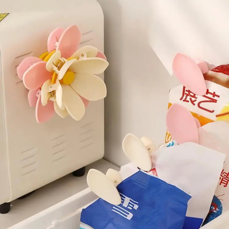 Magnetischer Blumenclip — stilvolle Ordnung und frische Snacks Mivoza Deutschland