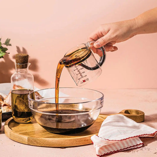 Messbecher mit verstellbarem Boden — 1 Cup bis ¼ Cup in einem Mivoza Deutschland