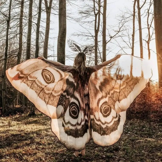 Mystischer Umhang „Grey Moth“ – Eleganz & Zauber in einem atemberaubenden Cape Mivoza Deutschland