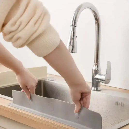 Silikon-Spritzschutz für Wasserhähne — hält Kleidung und Arbeitsflächen trocken Mivoza Deutschland
