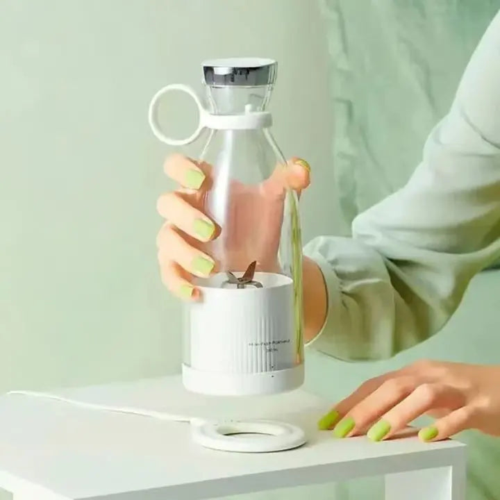 Tragbarer USB-Mixer für frische Smoothies für unterwegs Mivoza Deutschland