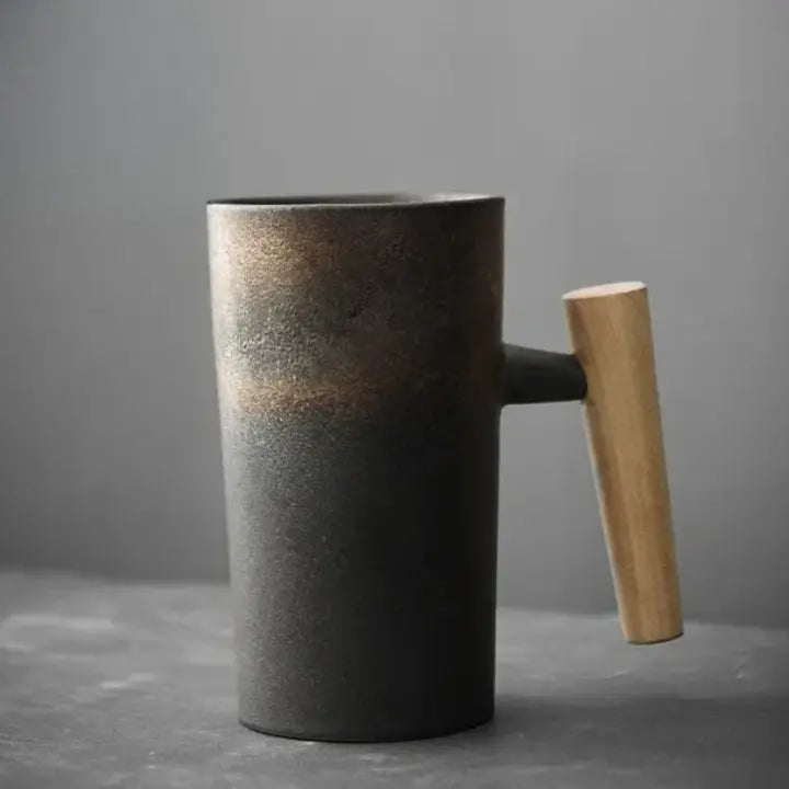 Vintage Kaffeebecher mit Holzgriff aus Steingut Mivoza Deutschland