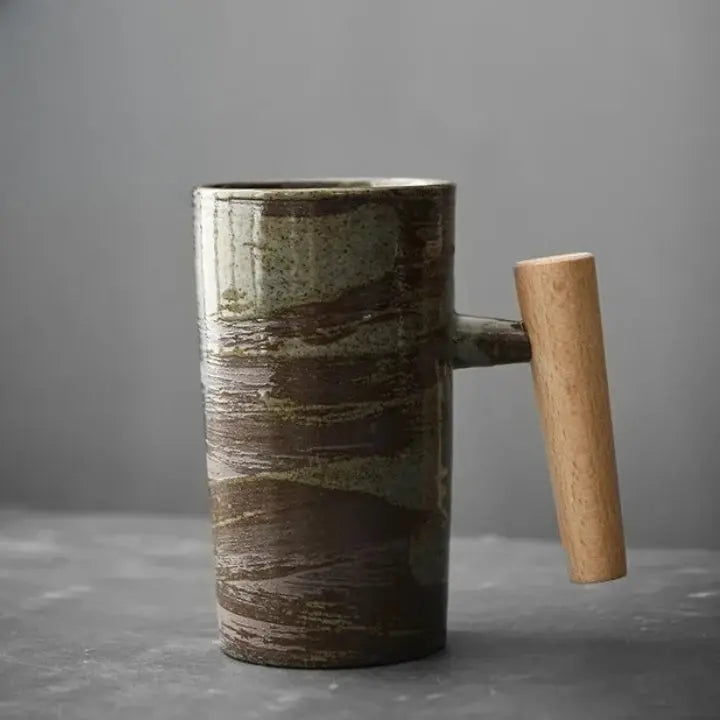 Vintage Kaffeebecher mit Holzgriff aus Steingut Mivoza Deutschland