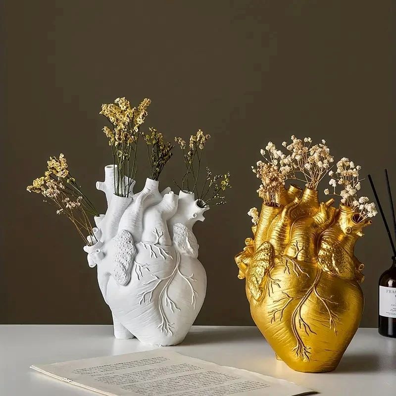 Herzförmige Resin-Kunstvase – Elegante, kreative Blumendekoration