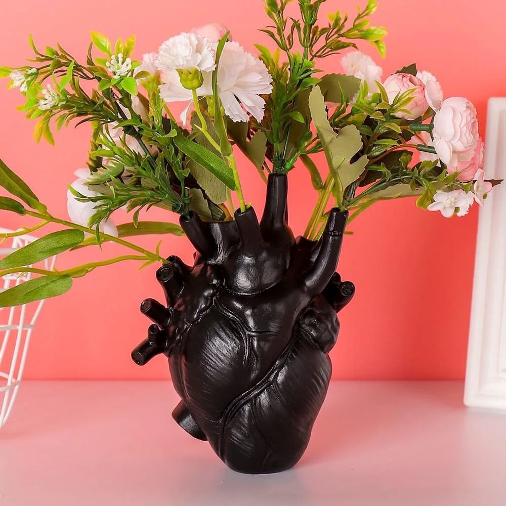 Herzförmige Resin-Kunstvase – Elegante, kreative Blumendekoration