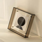 Schwebender Acrylrahmen