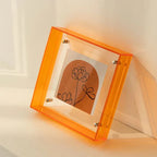 Schwebender Acrylrahmen